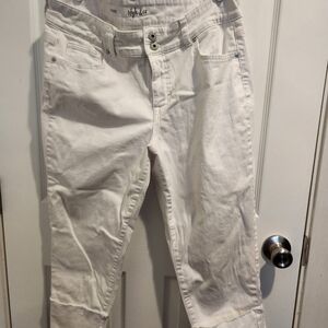 Style & Co Macy's Women's Cropped White Jeans